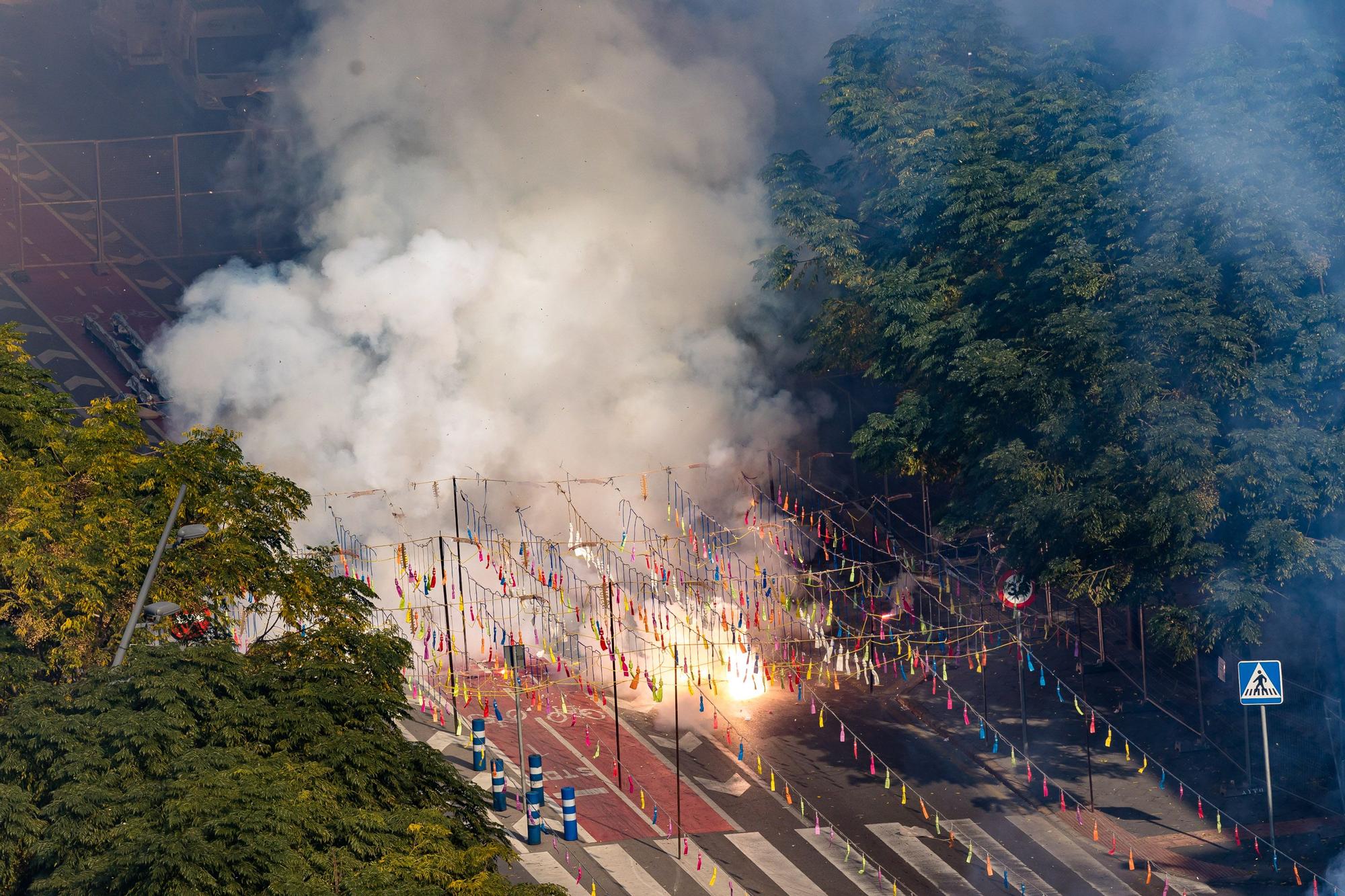 Primera mascletá de las Fiestas de Benidorm en honor a la Virgen del Sufragio