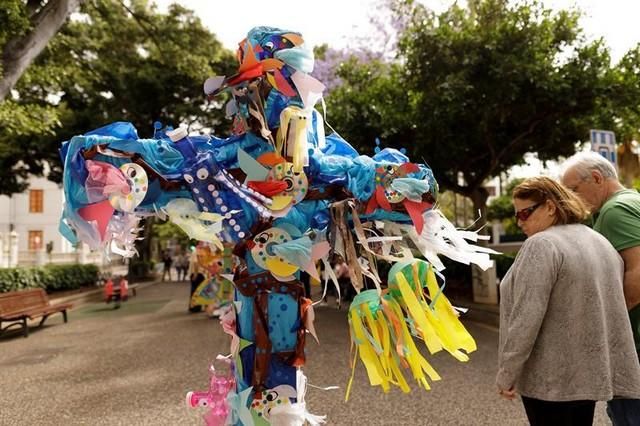 Concurso de Cruces de Flores Naturales