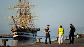El barco más bonito del mundo ya está atracado en Santa Cruz de Tenerife