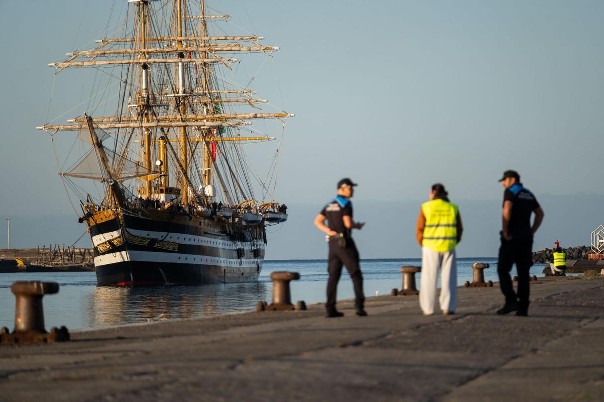 Llegada del barco 'Amerigo Vespucci' a Santa Cruz de Tenerife