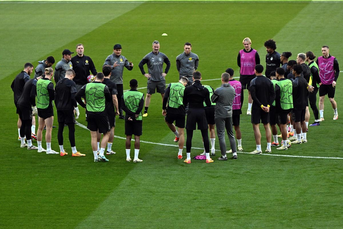 Sesión de entrenamiento del Borussia Dortmund previa al duelo frente al Atlético en el Metropolitano.