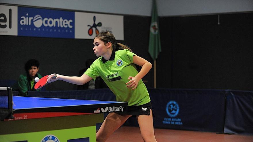 Una avilesina de 15 años hace historia en el tenis de mesa: esta es su gesta y ni los mayores la ganan...