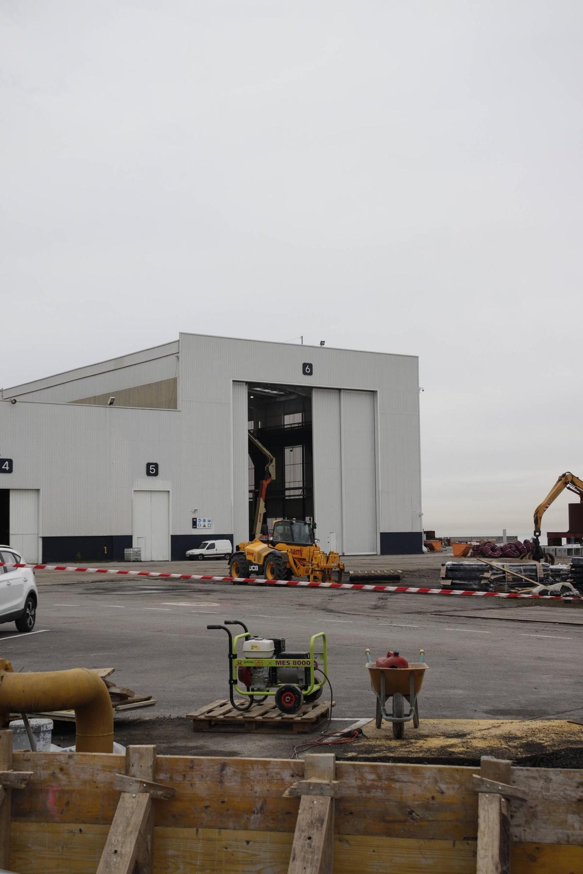 Así avanzan los trabajos para la recuperación de los terrenos de Naval Gijón (en imágenes)