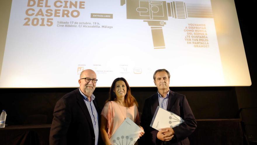 Kike Díaz, Gemma del Corral y Juan Antonio Vigar, en la presentación del Día del Cine Casero.