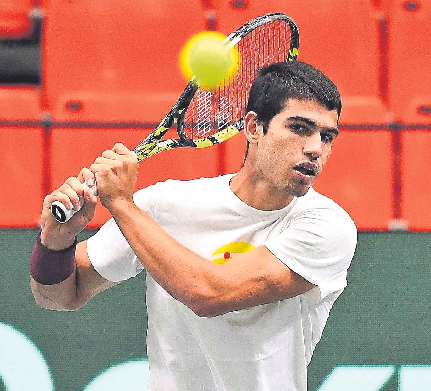 Carlos Alcaraz en la copa Davis