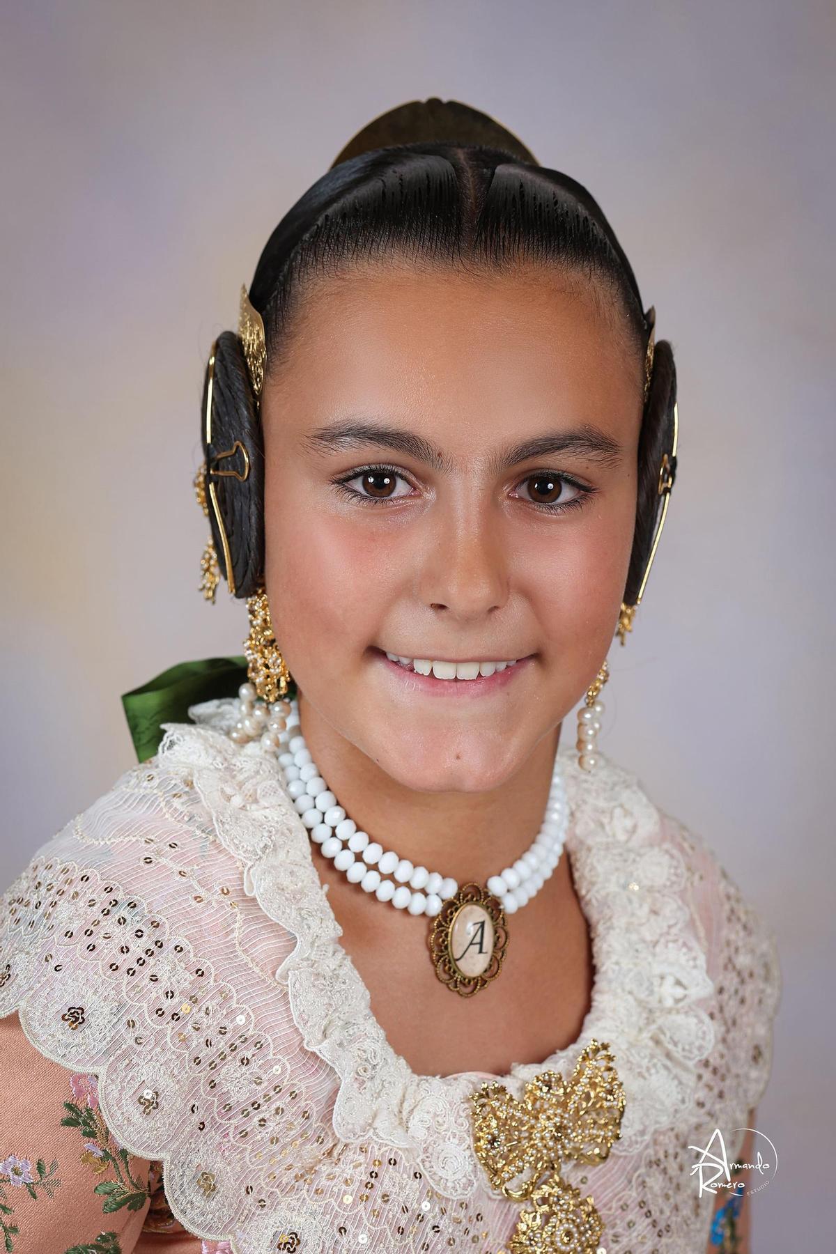 Ariadna Fernandez Zapata (Barrio Quint-Pizarro) Ariadna Fernandez Zapata (Barrio Quint-Pizarro)