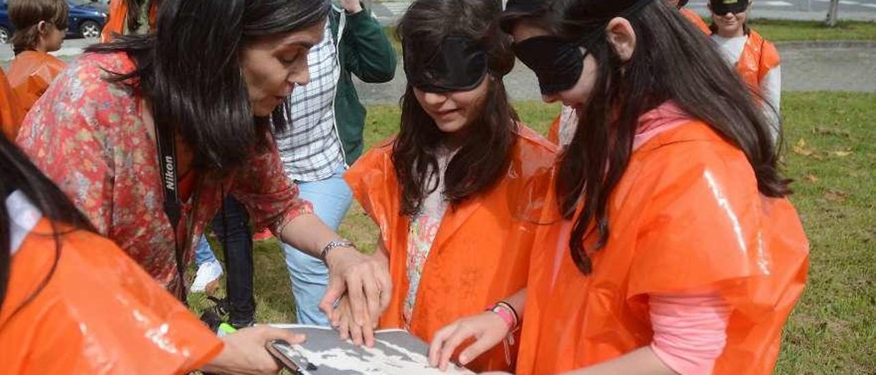 Las actividades buscan familiarizar a las estudiantes con el mundo de la ciencia // Rafa Vázquez