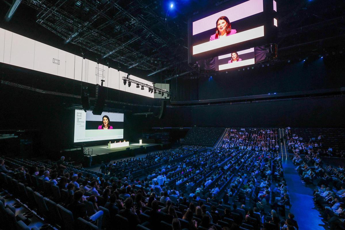 El Roig Arena acoge el evento 'Igual de distintos', de EDEM