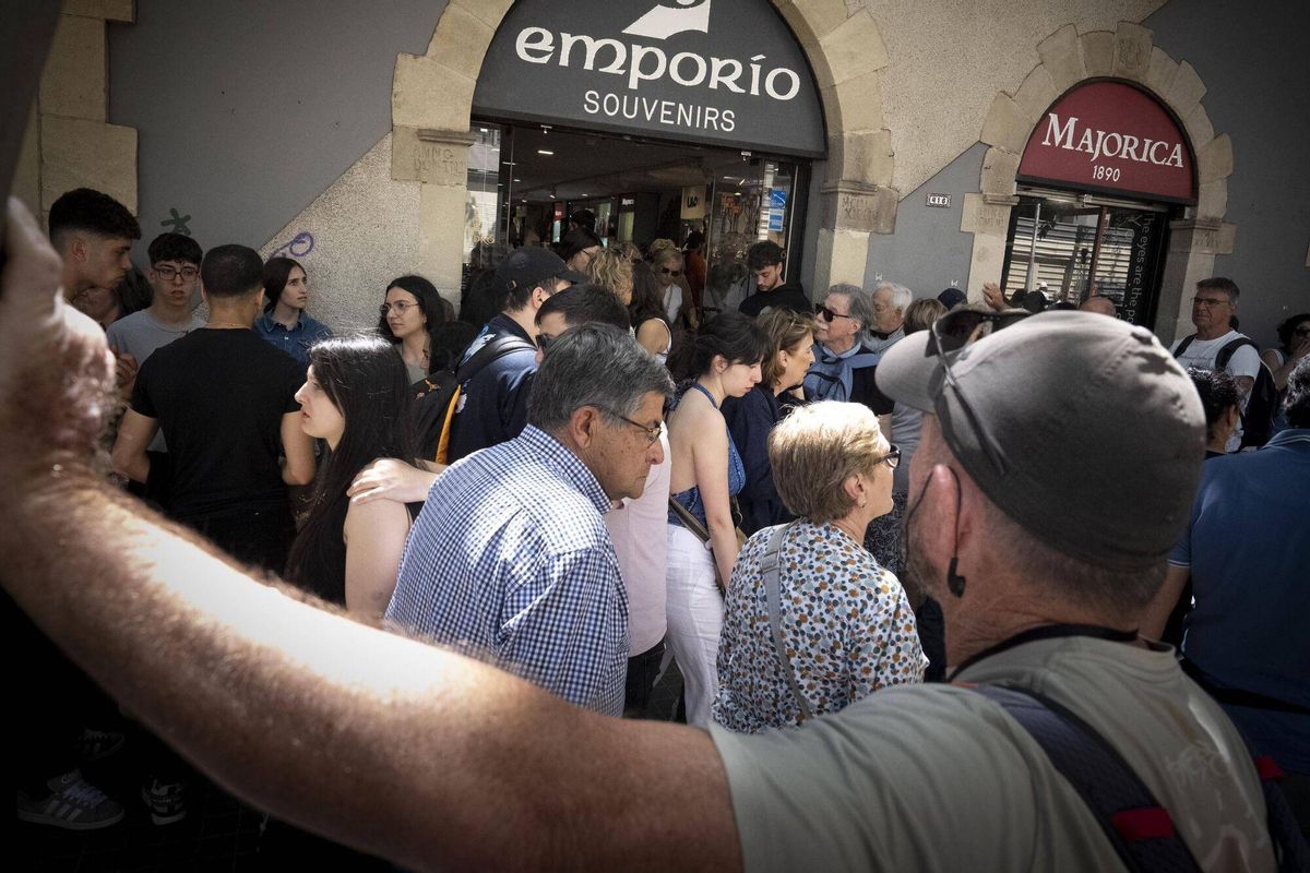 L’‘efecte Barcelona’ es dispersa: els turistes s’allotgen fora i redueixen la despesa a la ciutat L’‘efecte Barcelona’ es dispersa: els turistes s’allotgen fora i redueixen la despesa a la ciutat