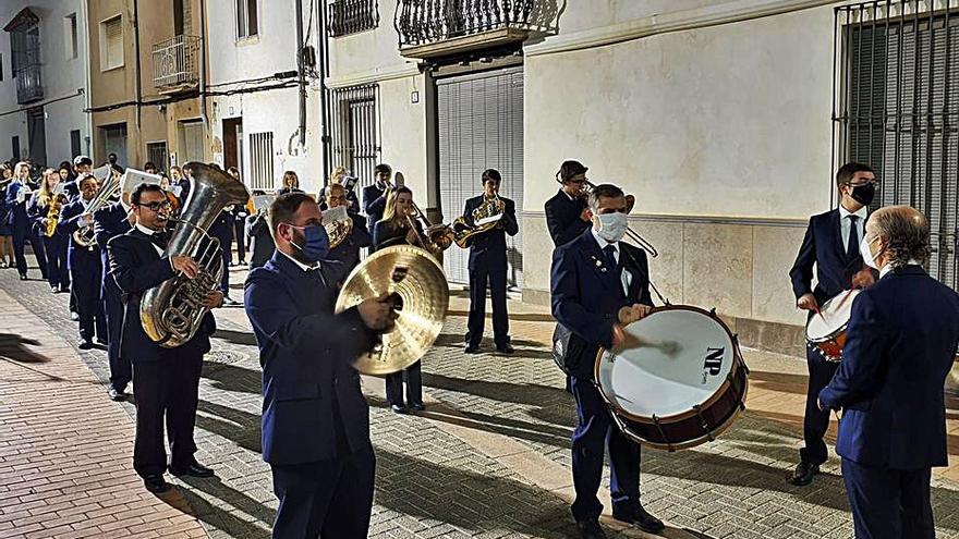 Cercavila per obrir la Fira a Miramar | LEVANTE-EMV