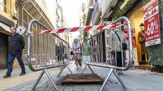 Las obras toman la calle de las Setas en Alicante: “Esperamos que acaben antes de Semana Santa”