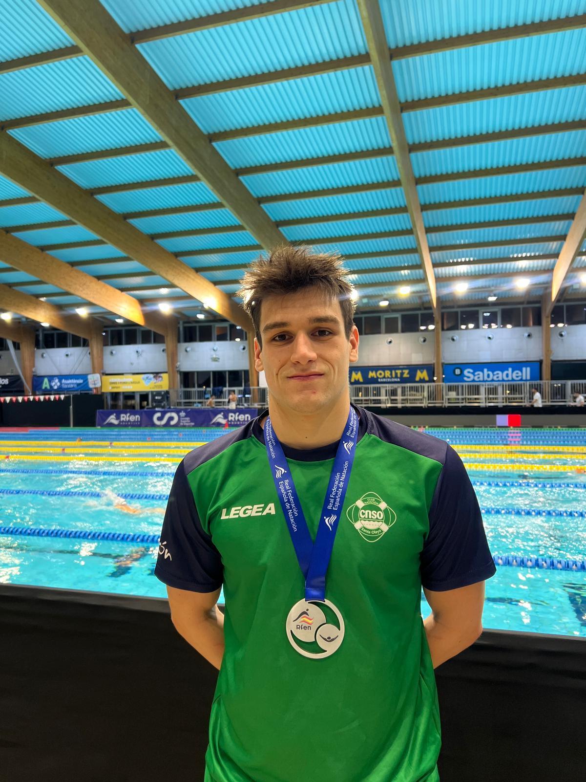 Mario Méndez, con su plata en el 1.500.