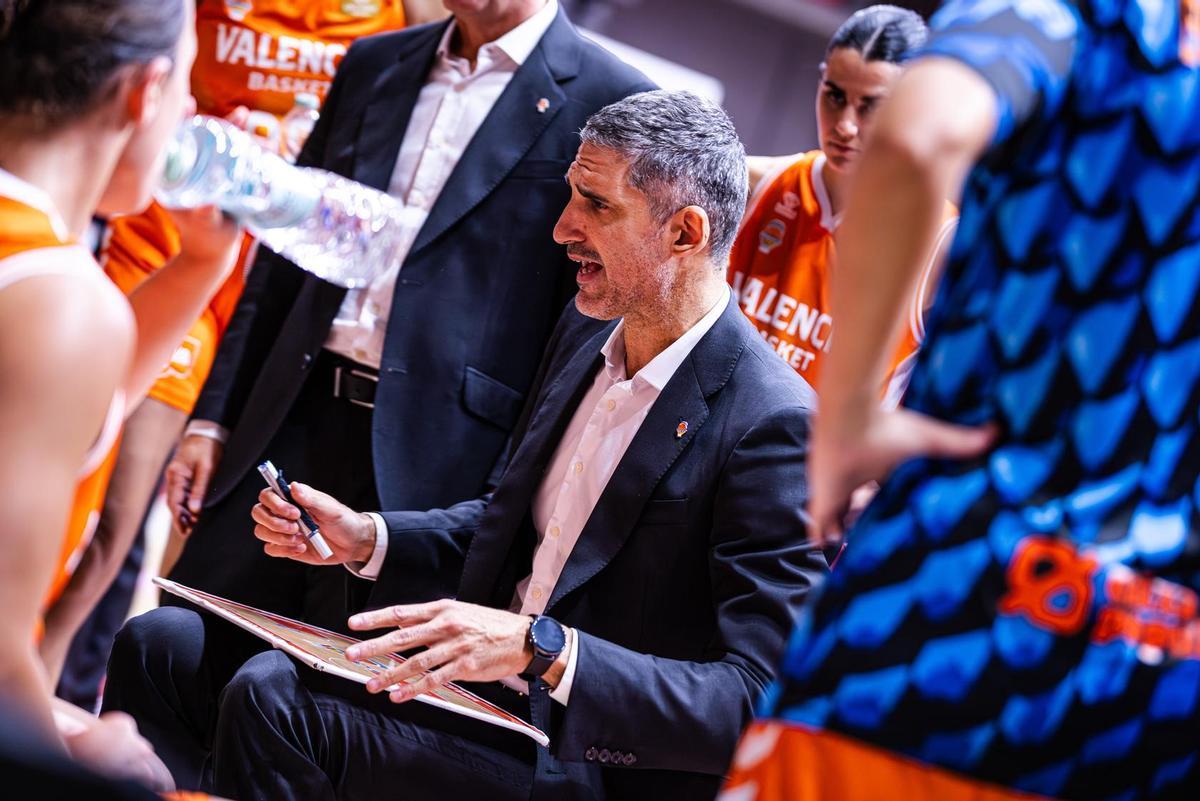 Rubén Burgos en el pabellón Fontajau