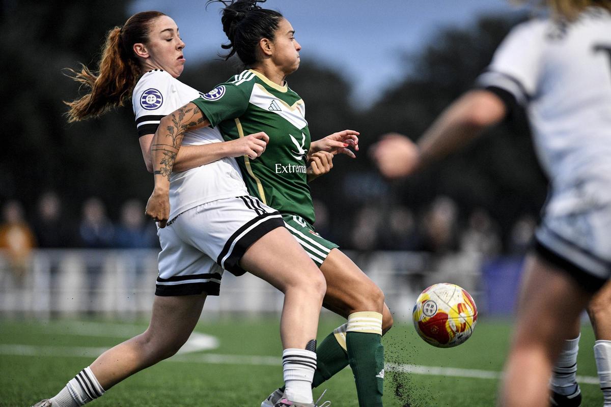 Fotogalería: Las imagénes del Cacereño Femenino-Fundación Albacete