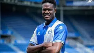 El último fichaje del Sporting ya está en Gijón: Loum, listo para sumarse (a falta de reconocimiento)