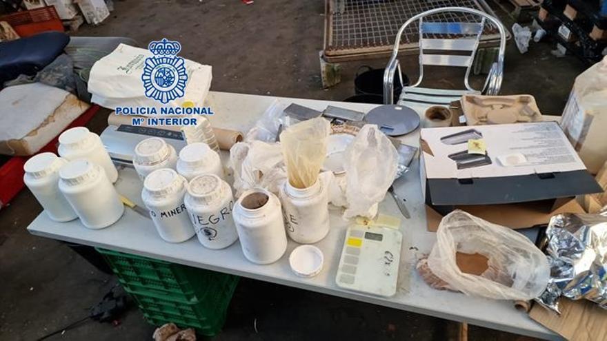 El balance de la operación antidroga &quot;ATIÇ&quot;: 11 detenidos, 13 kilos de heroína y un laboratorio artesanal