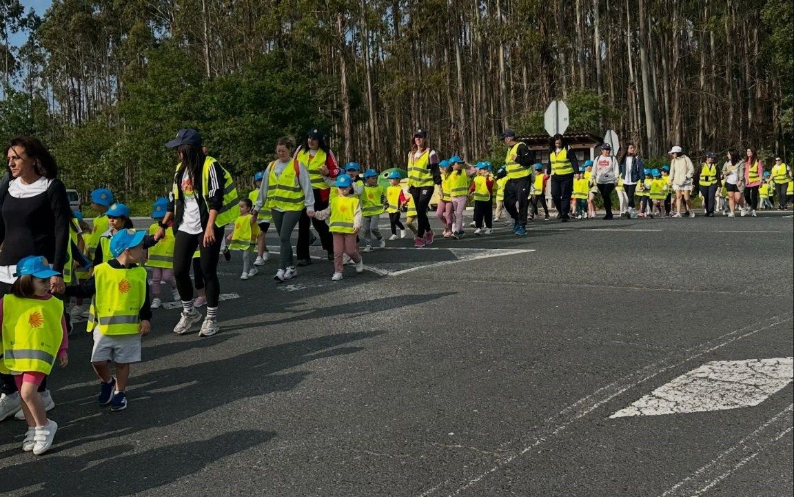 La peregrinación de los niños del CRA de Valga por el Camiño Portugués.
