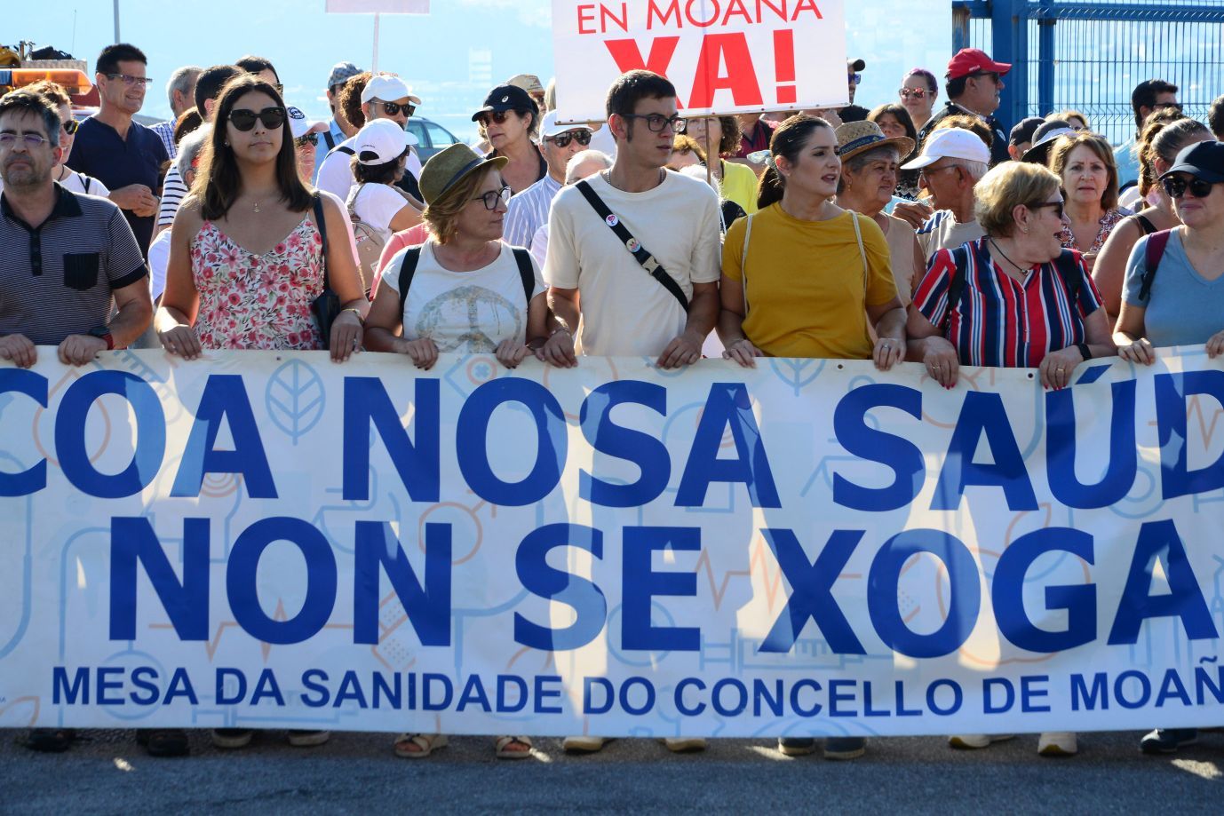 Moaña planta el grito en la calle: "Coa nosa saúde non se xoga"