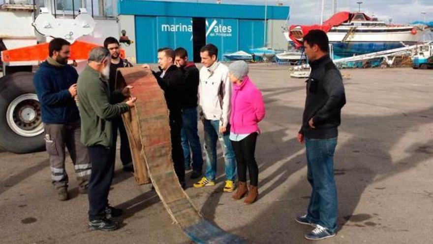 Alumnos del curso sobre grúas puente en Marina Yates.