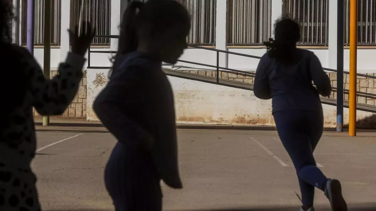 Confusión y malestar entre las familias Cerredo tras suspenderse por segundo día consecutivo las clases por el frío de las aulas