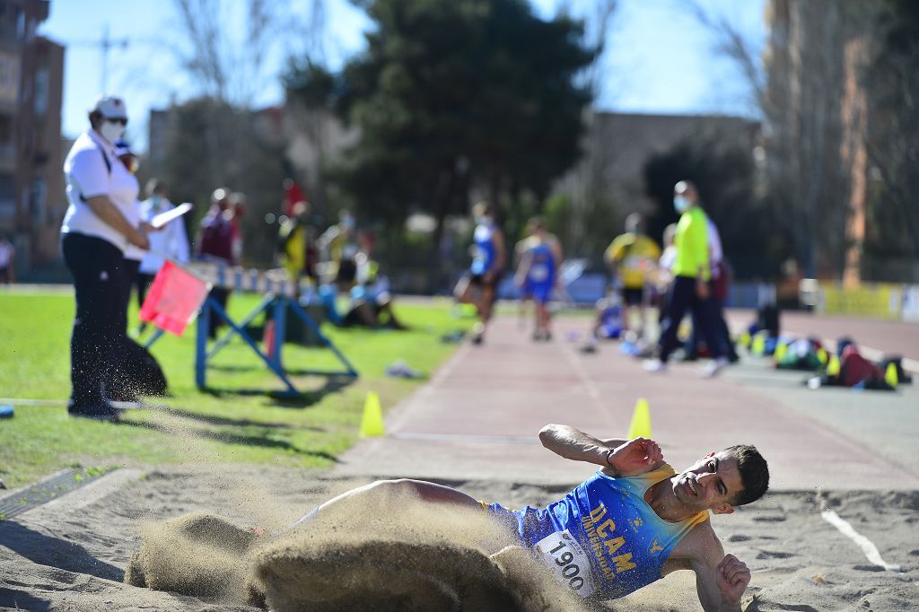 Atletismo nacional Máster sábado en la pista de Atletismo de Cartagena