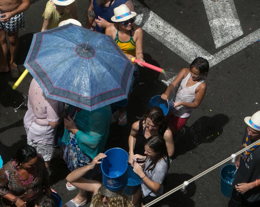 0 0  Más de 2.000 personas, en la Banyà