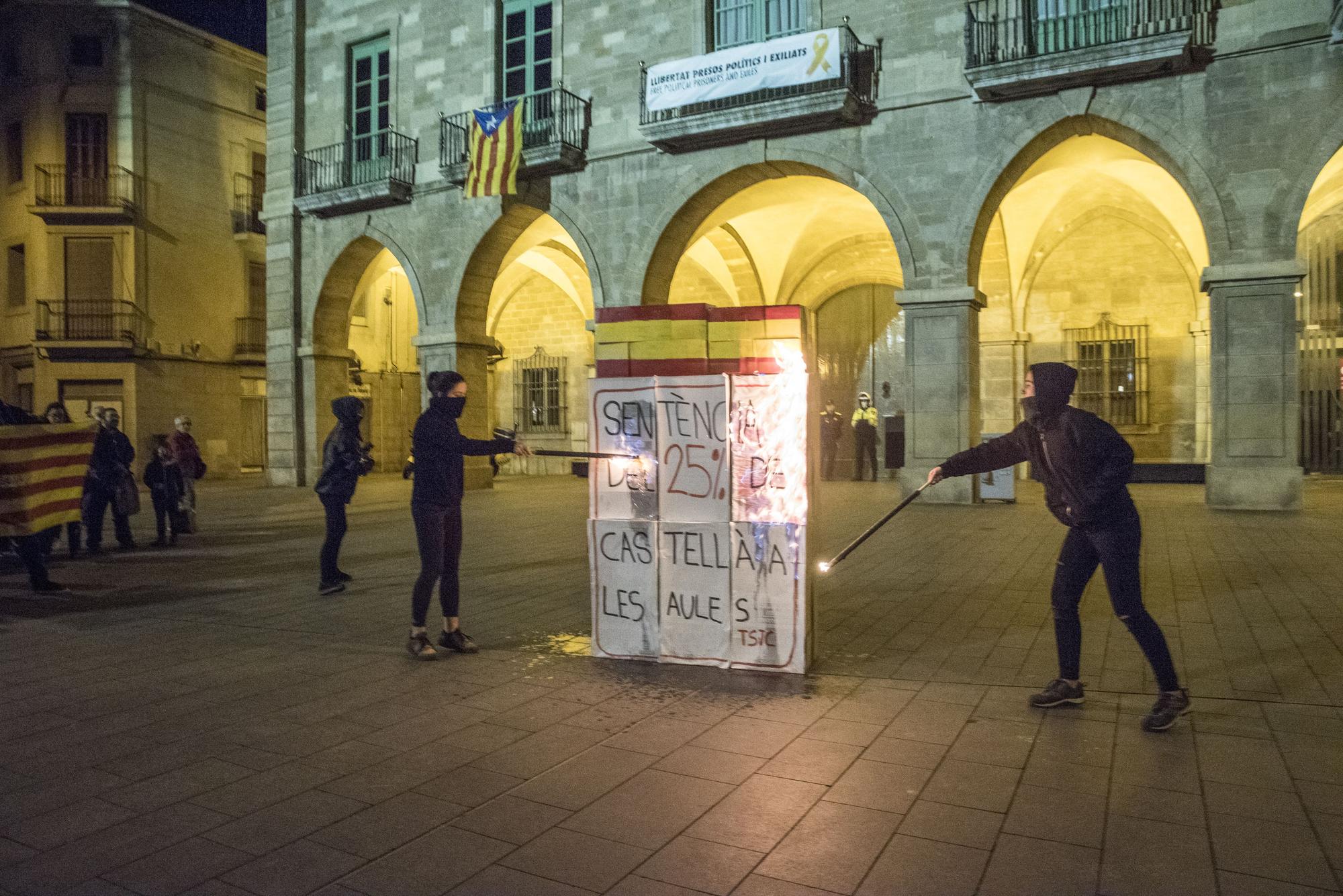 Manifestació a Manresa en defensa de l'escola en català