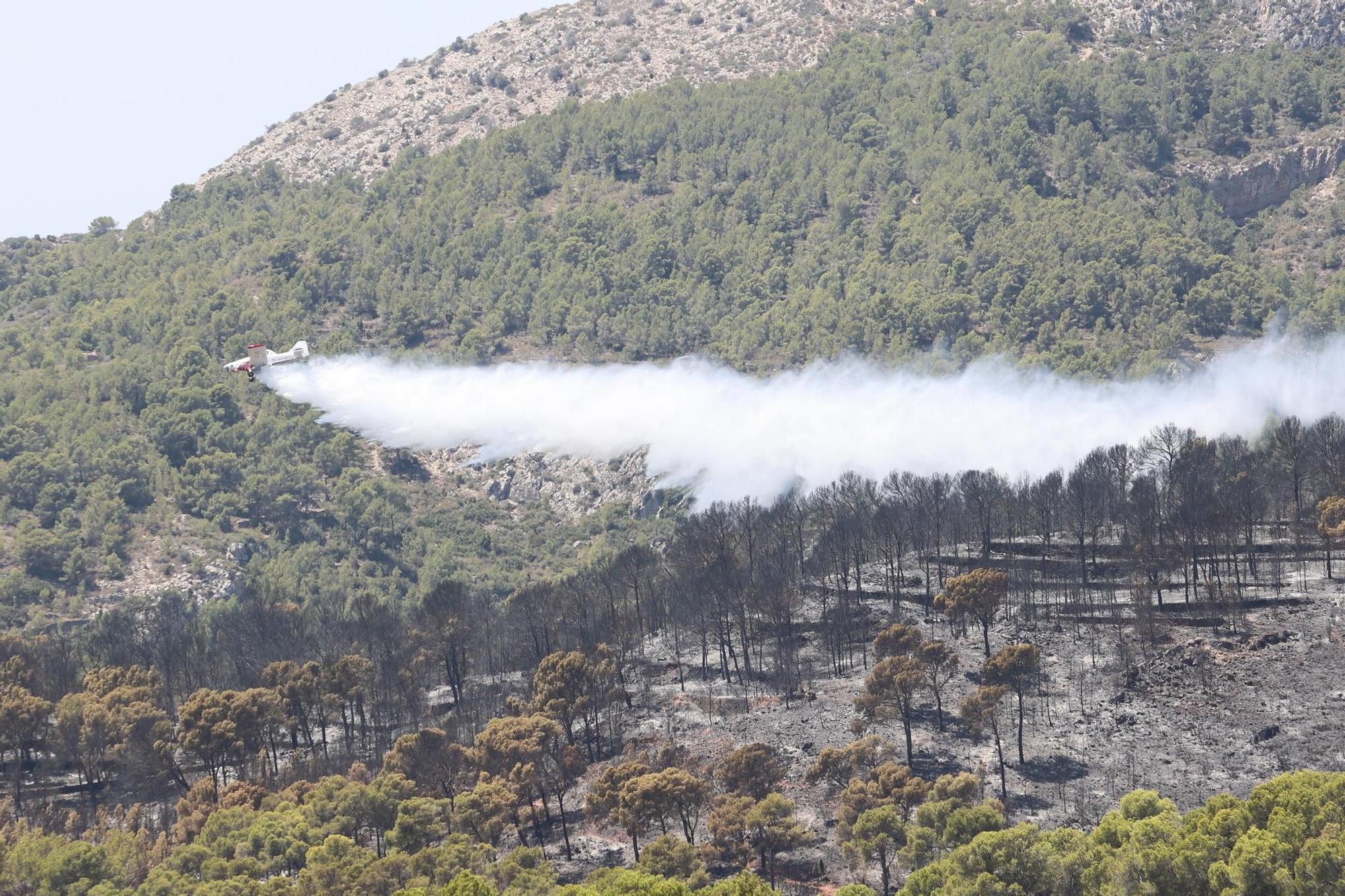 Galería de imágenes: Estabilizan el incendio del Desert