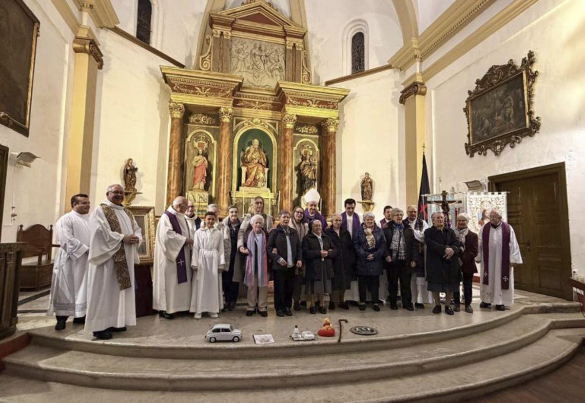 Eucaristía presidida por el obispo Pedro Aguado.  | AYUNTAMIENTO DE AYERBE