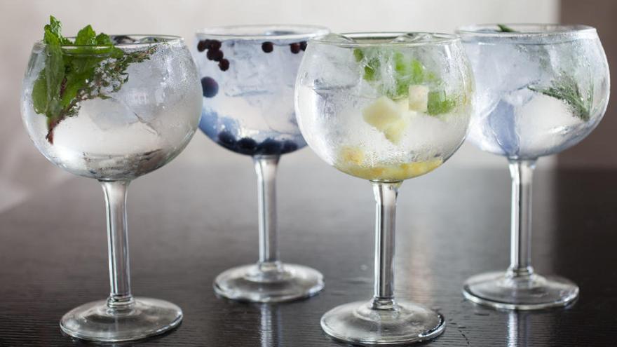 El gin tonic no contiene histamina, un componente que intensifica los síntomas de las alergias.