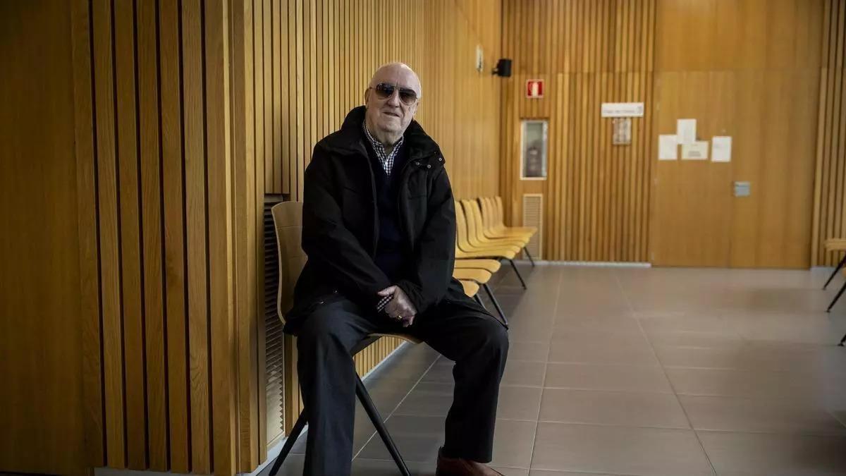 José Antonio Arzoz, el jubilado de Zaragoza que no se pierde ni un juicio.