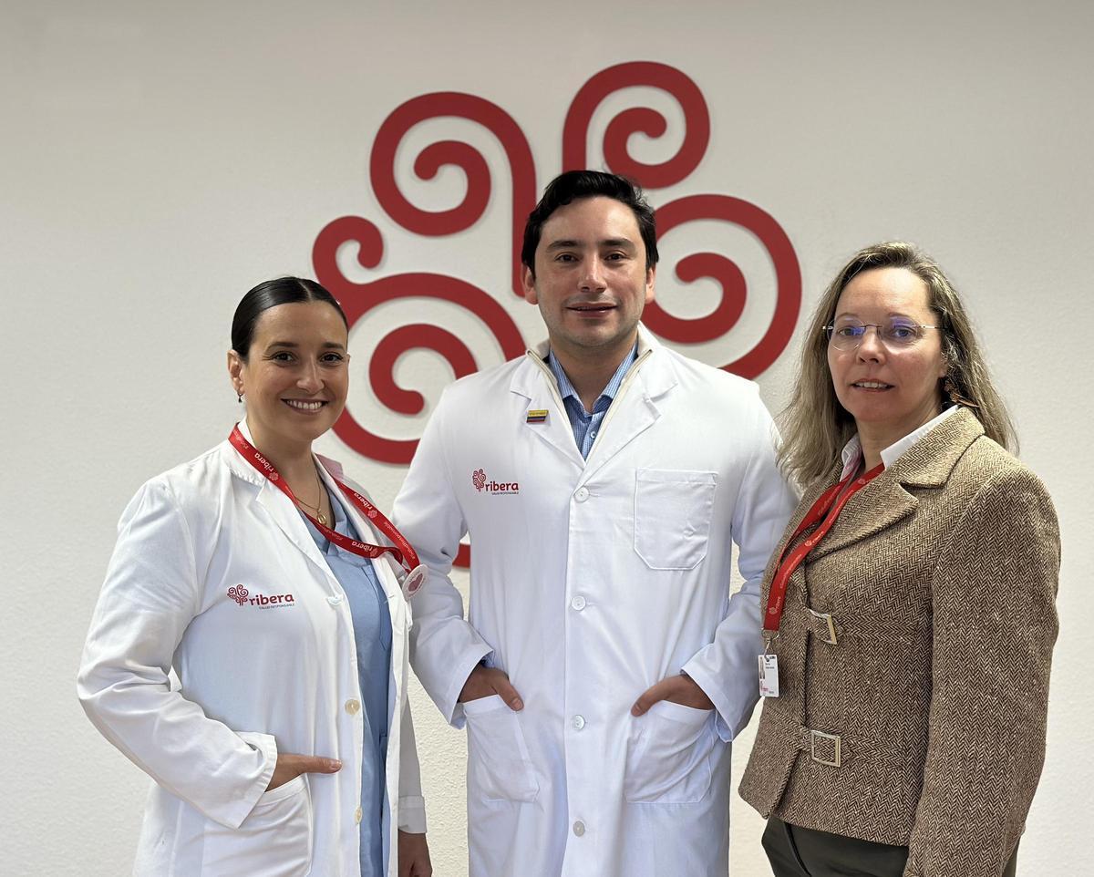 Los doctores Paula Martín, Camilo Alonso y Rosa Ana Alonso