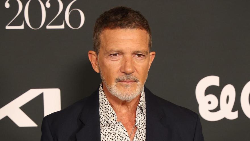 Antonio Banderas ante el papa: "La Iglesia es el mayor produ
