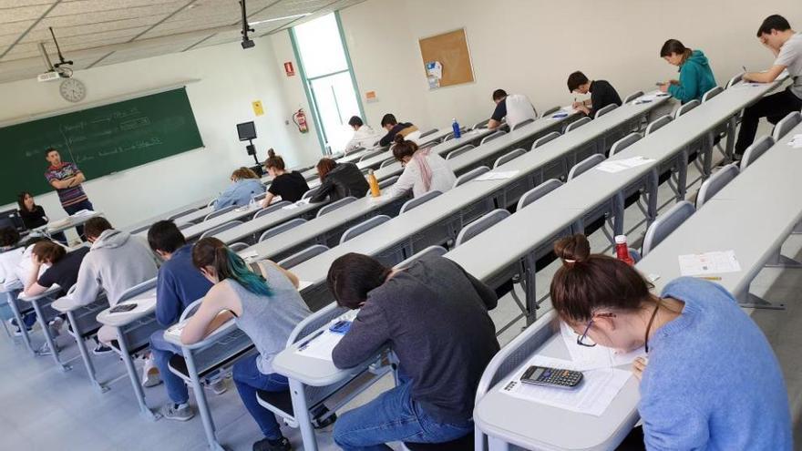 Modelos de examen de Selectividad 2020 | Unas pistas para la Selectividad