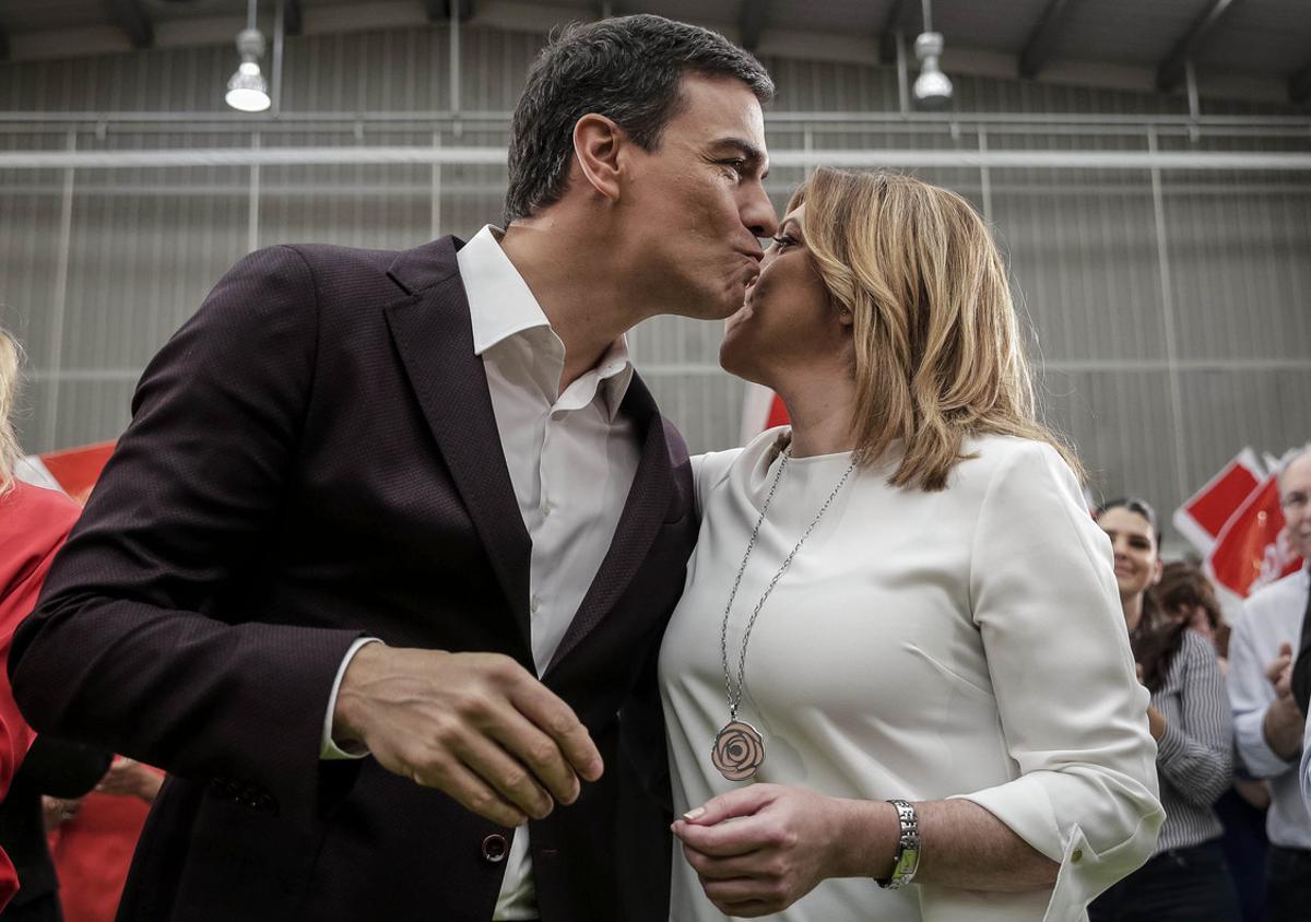 Sánchez es vesteix de Suárez: "Puc prometre i prometo decència, diàleg i dedicació"