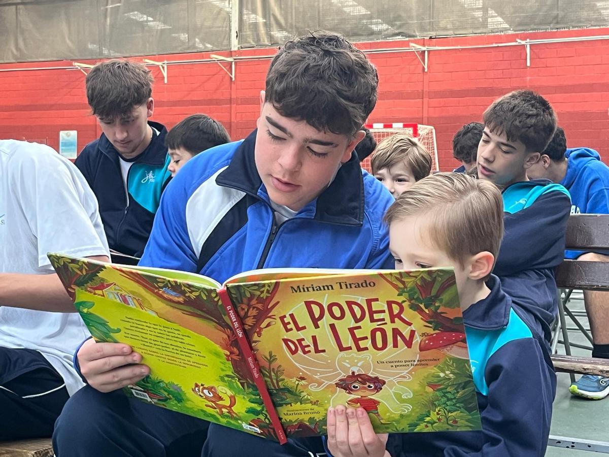 La Inmaculada pone fin a sus fiestas colegiales (en imágenes) La Inmaculada pone fin a sus fiestas colegiales (en imágenes)