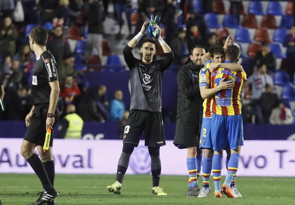 El vestuario del Levante UD es una piña