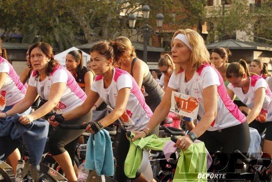 Búscate en la galería de la jornada contra el cáncer en Valencia