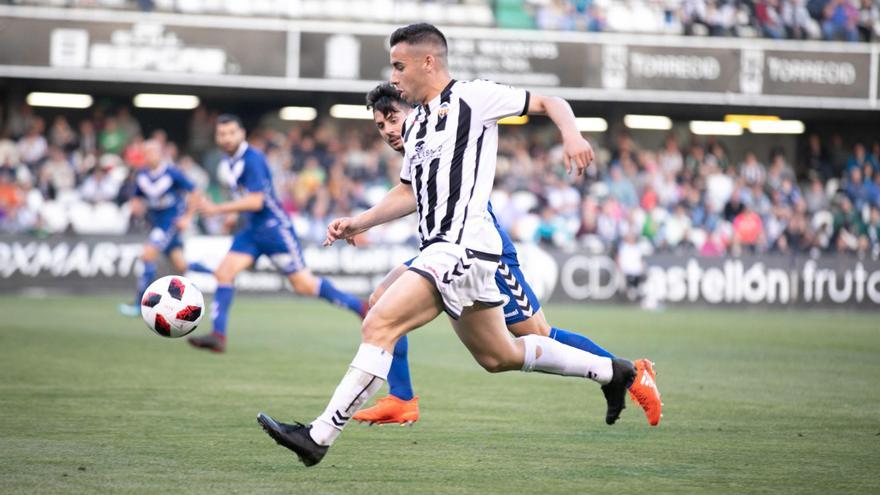 CD Castellón | La lección de Óscar Fernández: «Terminaba los entrenamientos llorando»