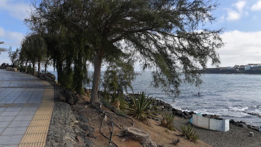 El Cabildo amplía el paseo marítimo para unir Playa del Hombre con Taliarte