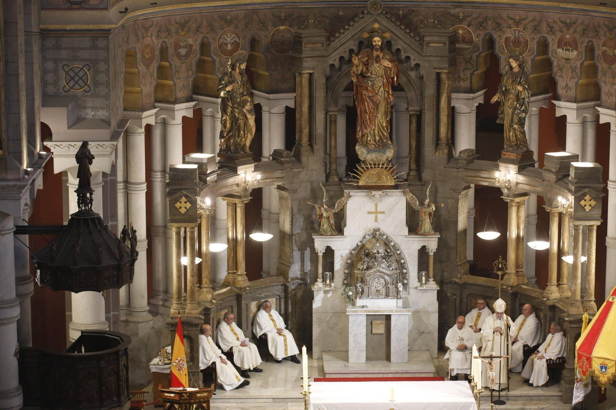 Así fue la celebración del centenario de la Basílica del Sagrado Corazón de Gijón (en imágenes)