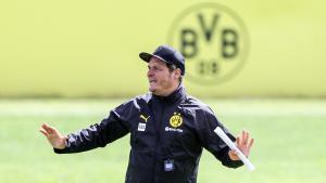 Edin Terzic, entrenador del Borussia Dortmund, durante el Media Day el equipo alemán.