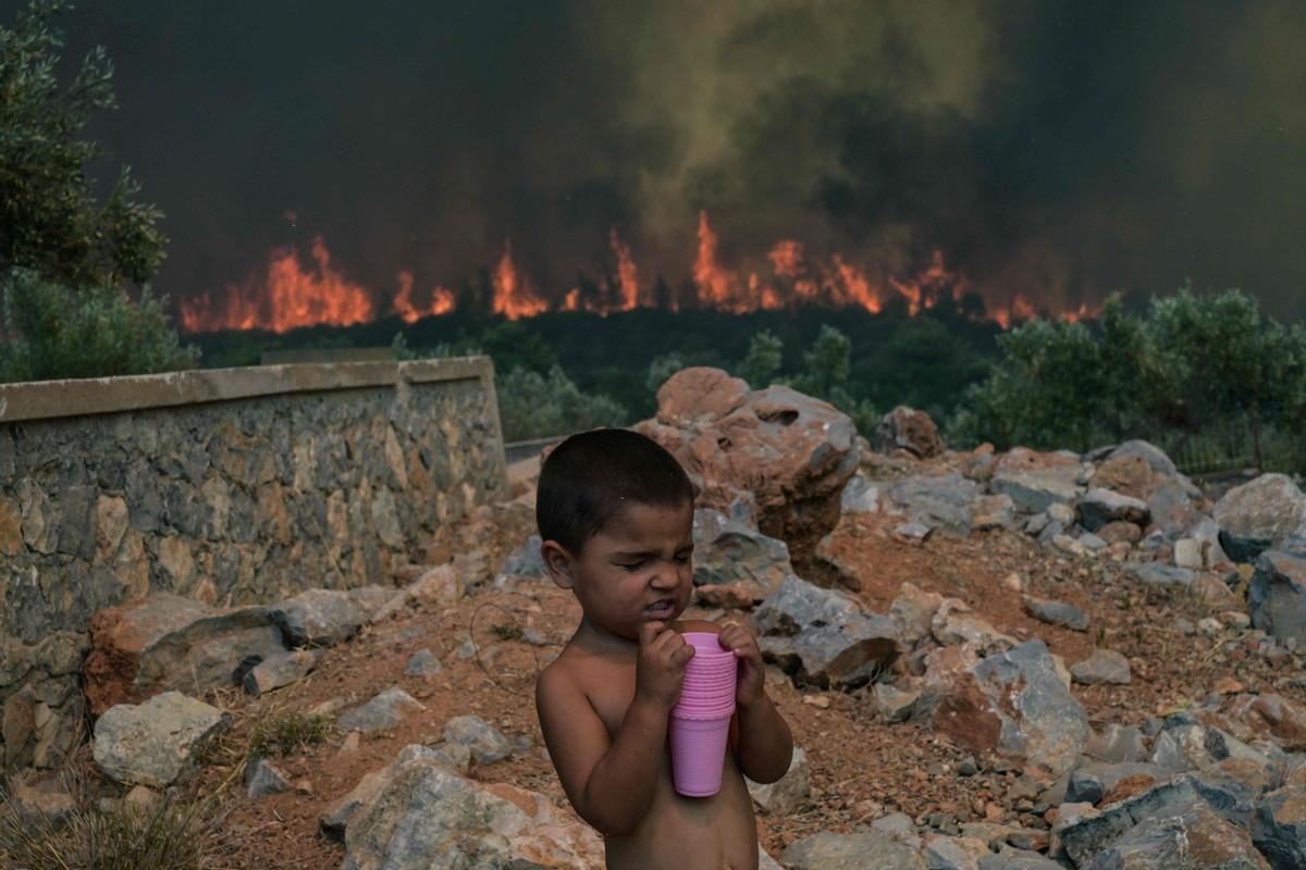 Incendios en Atenas por el intenso calor 