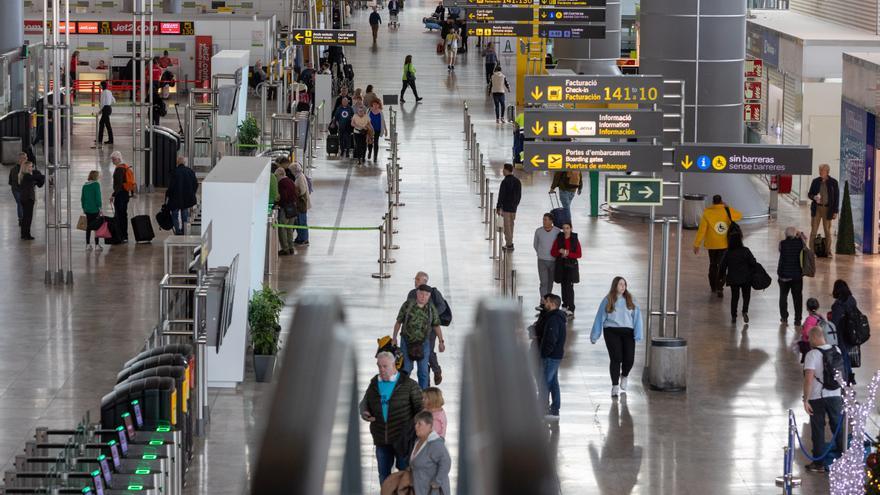 El aeropuerto de Alicante-Elche cierra 2022 con 13,3 millones de pasajeros, el 87% de antes de la pandemia