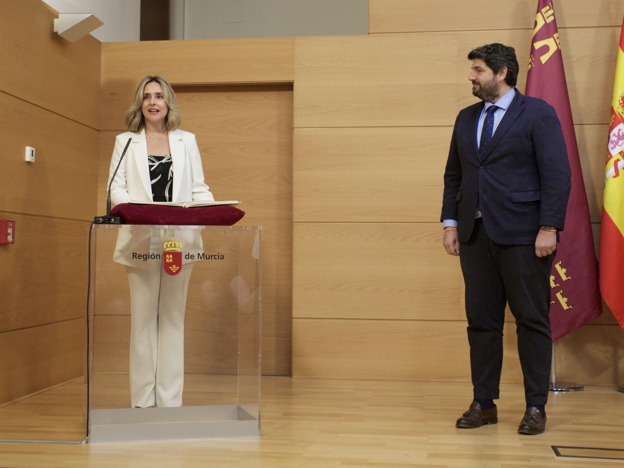 Las imágenes de la toma de posesión de los nuevos consejeros del Gobierno de Murcia