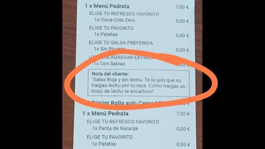 El mensaje de un cliente en su pedido para llevar: &quot;Te encañono&quot;