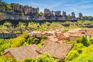 El pueblo al que siempre volvía Miguel Delibes es un precioso páramo en Burgos