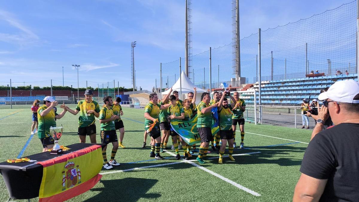 El equipo, festejando en A Coruña
