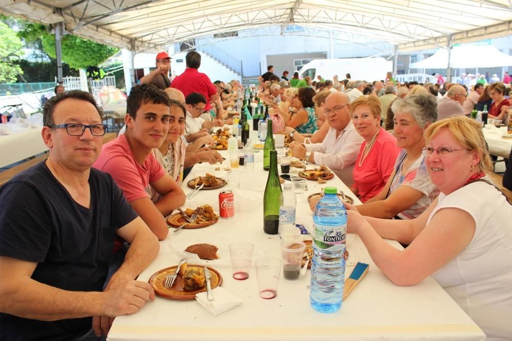 La XVIII edición de la fiesta gastronómica coincide con la celebración del Concurso-Exposición de Espantallos na Ruta do Río Barbeira.