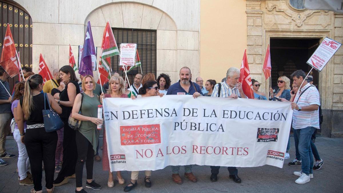 CCOO denuncia el caos en la atención a los niños con necesidades especiales en los colegios